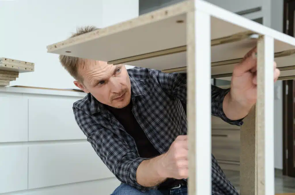 signs-your-cabinets-need-to-be-replaced