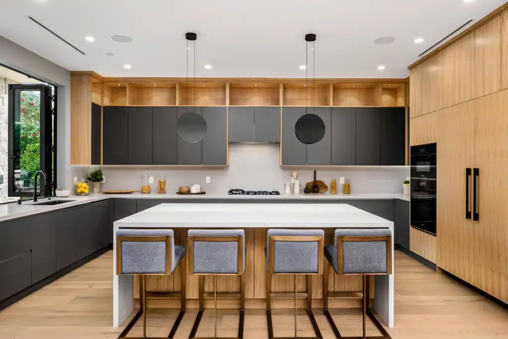 Custom Kitchen Cabinets for Luxury Homes: What Sets Them Apart ...